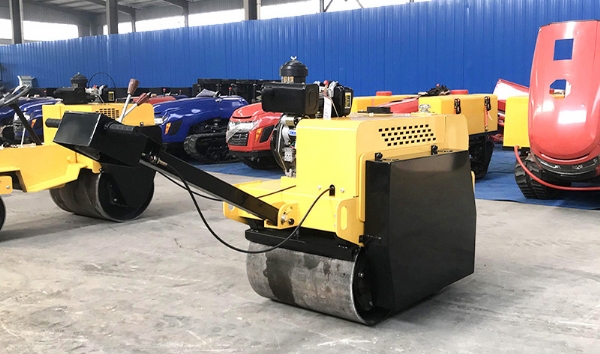 手扶壓路機的主要結構介紹